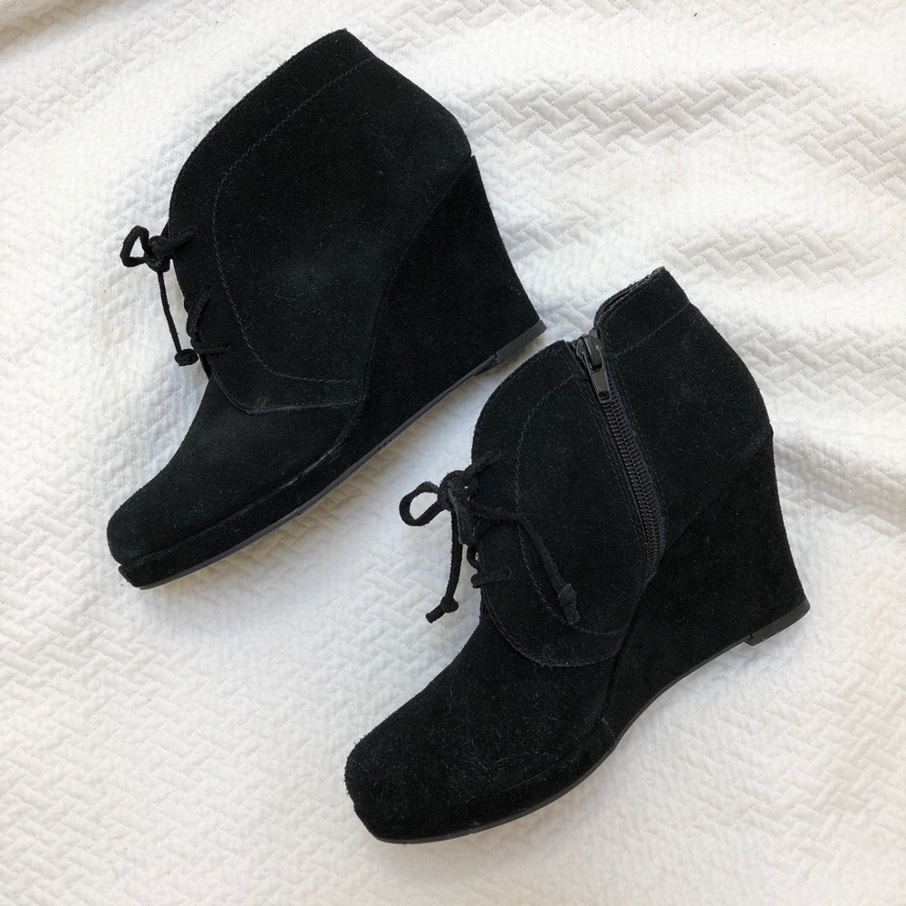 Dolce Vita Suede Booties Wedge Size 6 Suede Boots